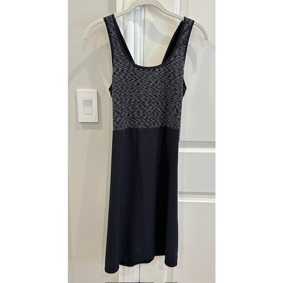 Smartwool Dresses & Skirts - Smartwool Willow Lake Merino Wool Blend Active Dress Black Size Small